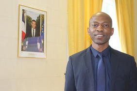 M. Baroung à Ngon, stagiaire ENA à la préfecture du Haut-Rhin