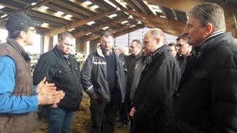 Agriculture : le préfet rencontre des éleveurs du Sundgau